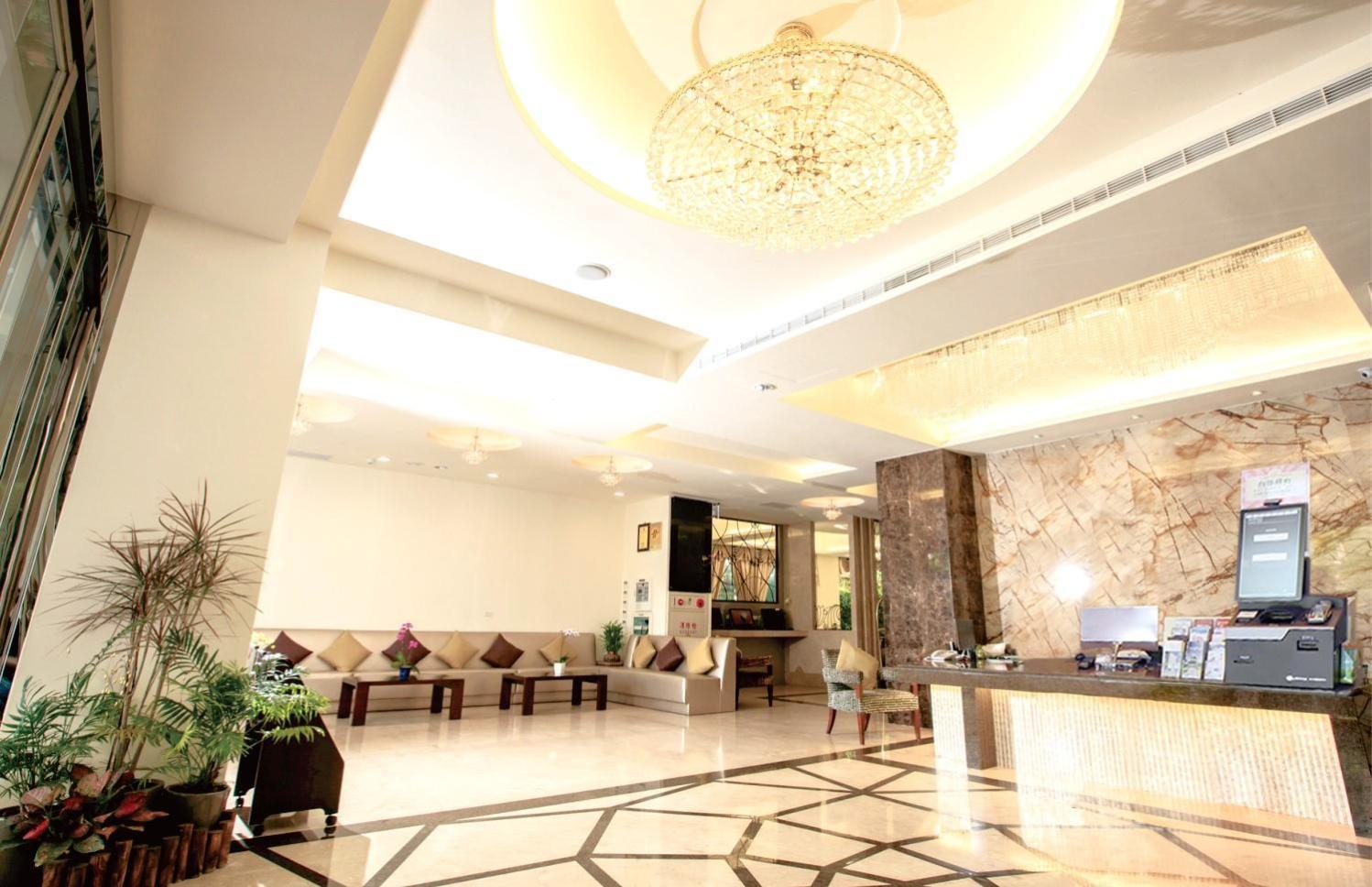 Lishiuan Hotel Hualien City Exterior photo