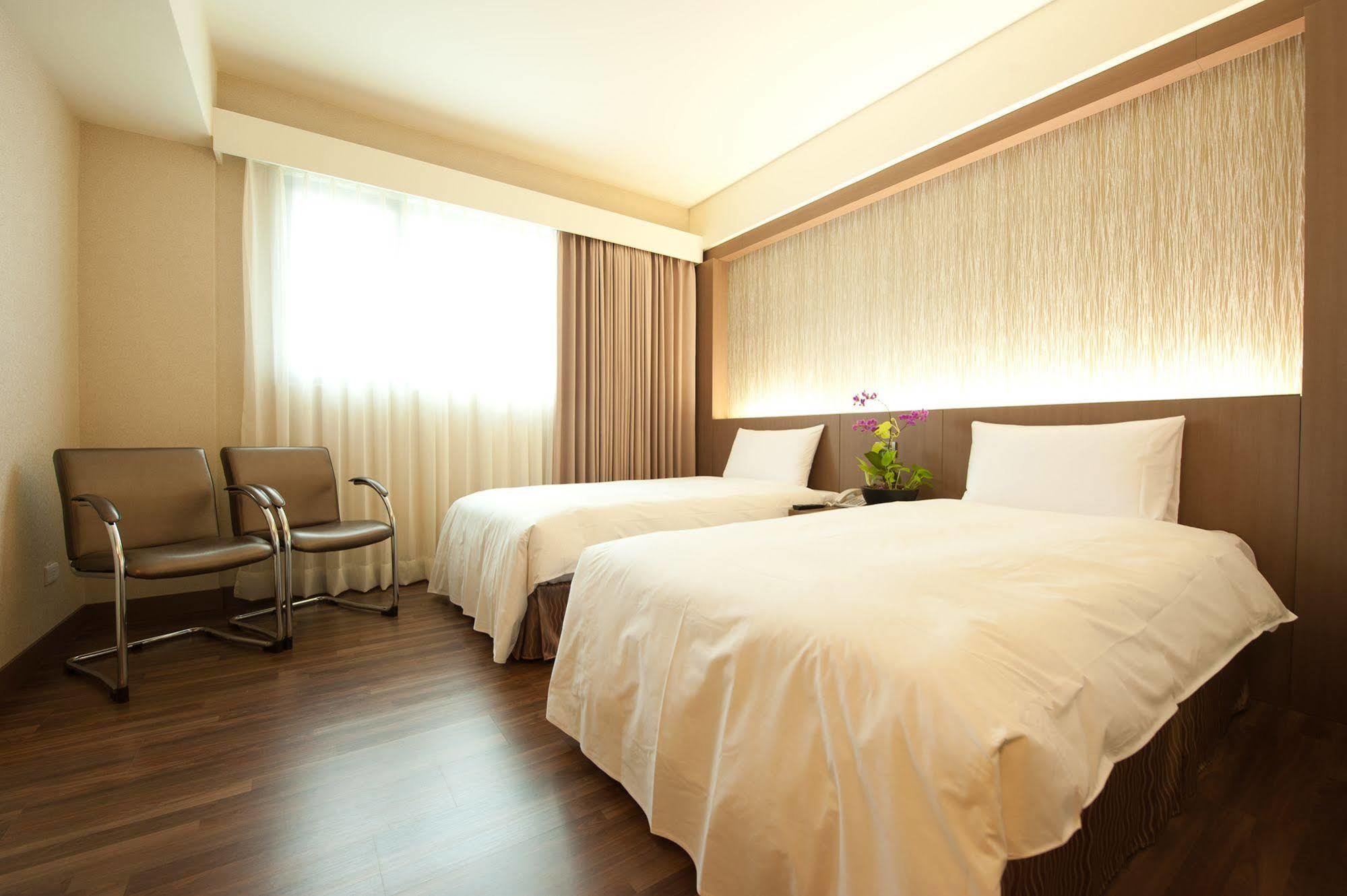 Lishiuan Hotel Hualien City Exterior photo